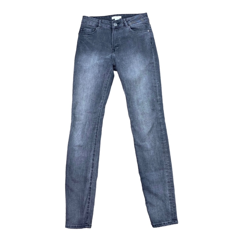 Woman’s H&M gray skinny jeans size 6